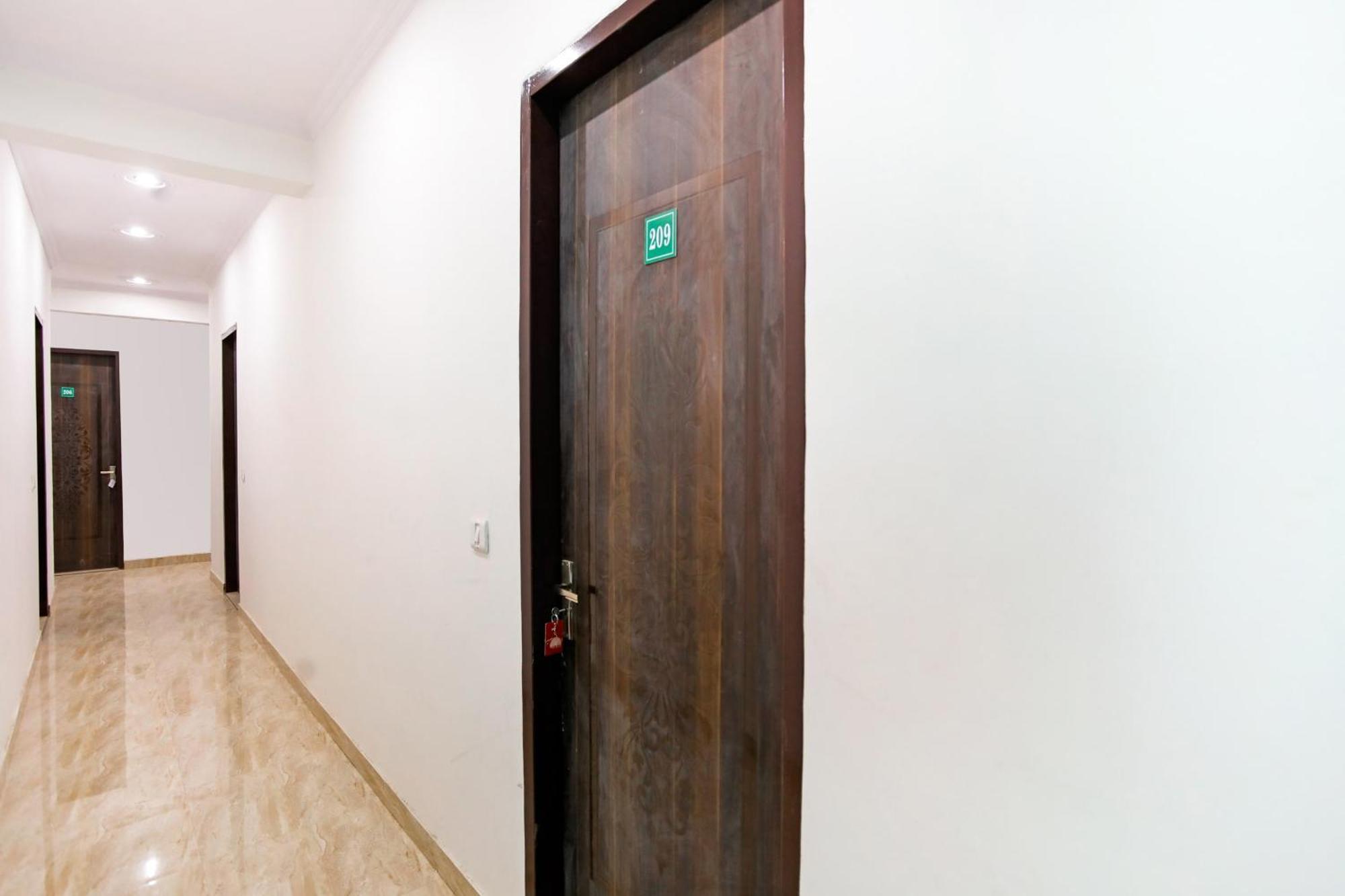 Hotel O Welcome Residency Gurgaon Exterior photo