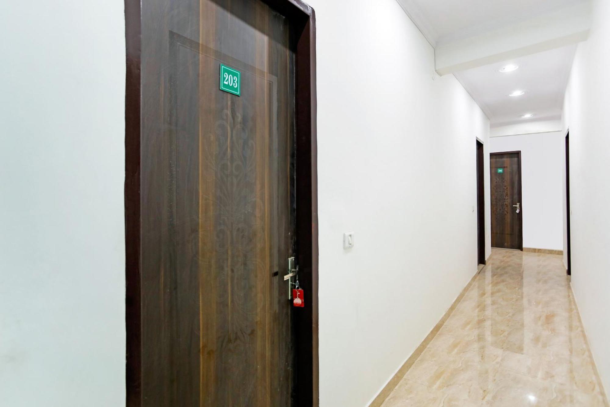 Hotel O Welcome Residency Gurgaon Exterior photo